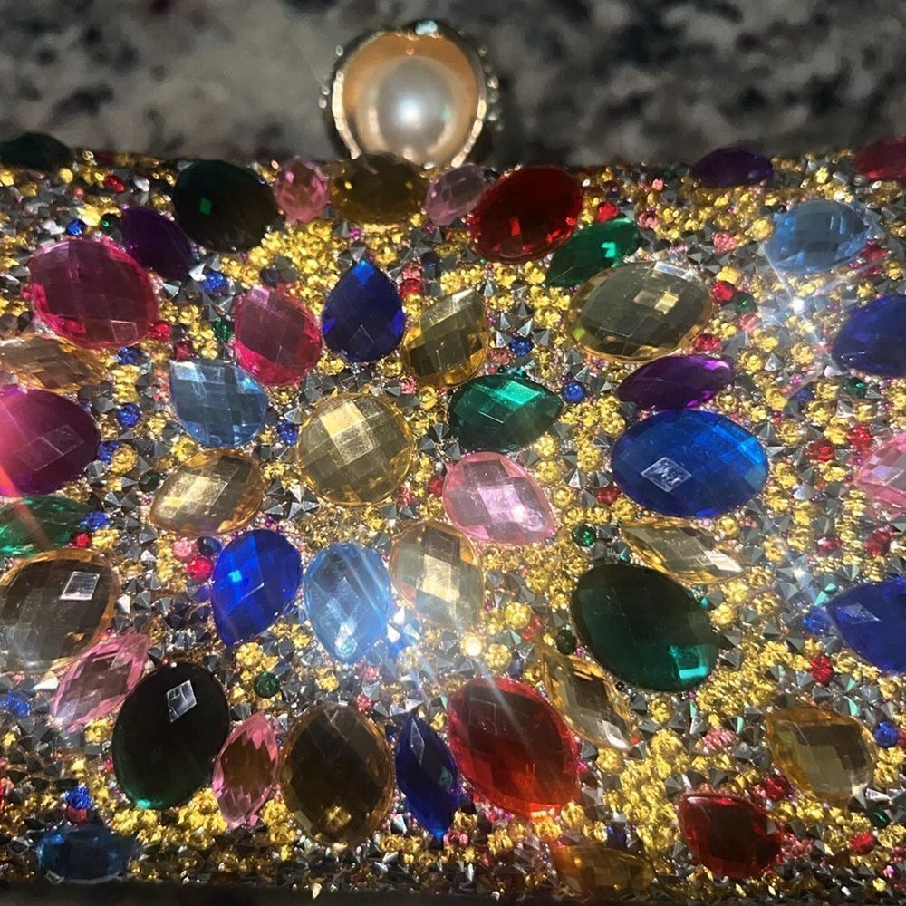 Brand New Clasp Crystal Clutch/Purse - Picture 9 of 9